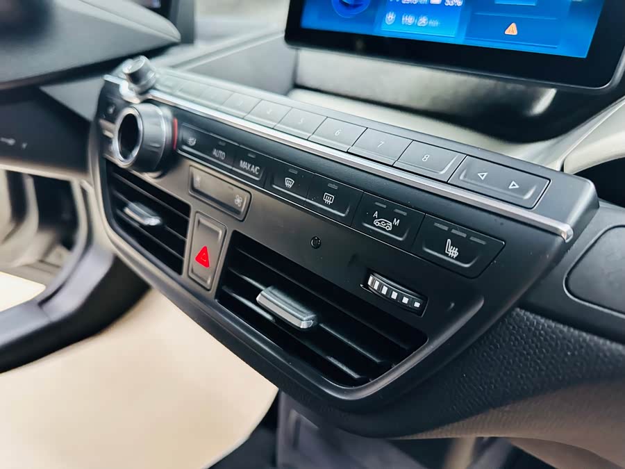 BMW i3 (Imported) 2018 immagine di auto #32