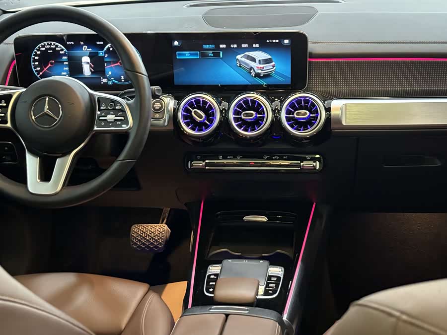 Mercedes-Benz GLB Class 2020 car image #32