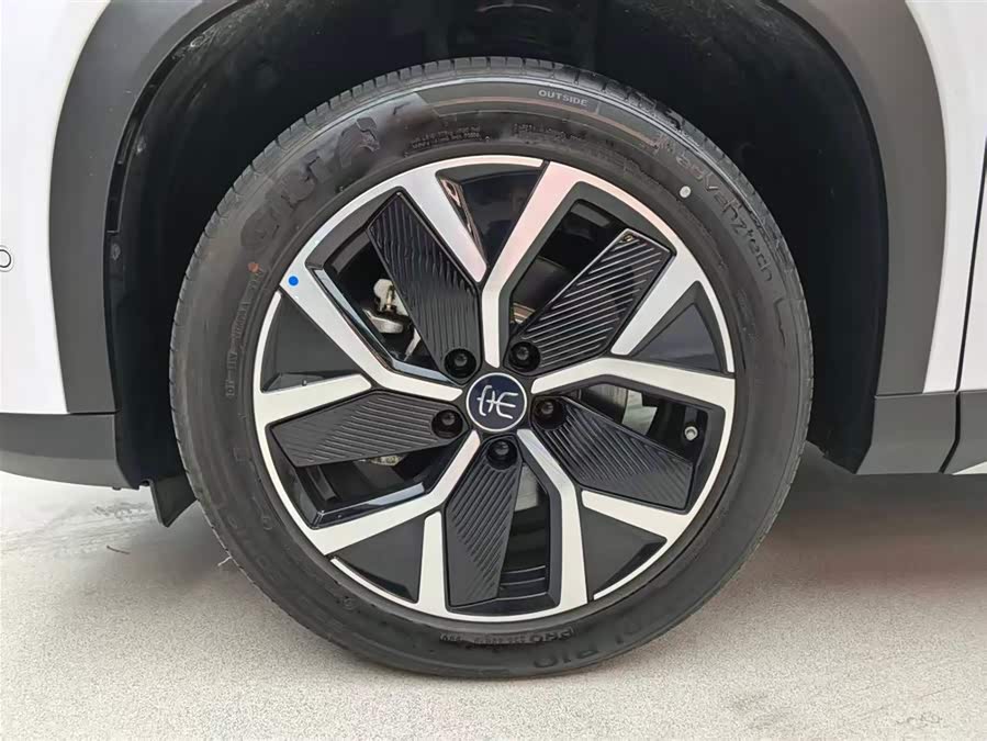 BYD SongL DM-i 2025 #32 BYD SongL DM-i 2025 car image #32