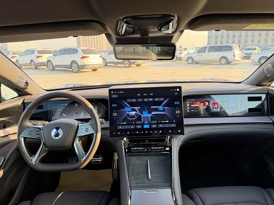 Denza Z9 2024 immagine di auto #32