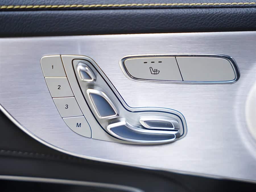 Mercedes-Benz C AMG 2021 #32 Mercedes-Benz C AMG 2021 صورة سيارة #32