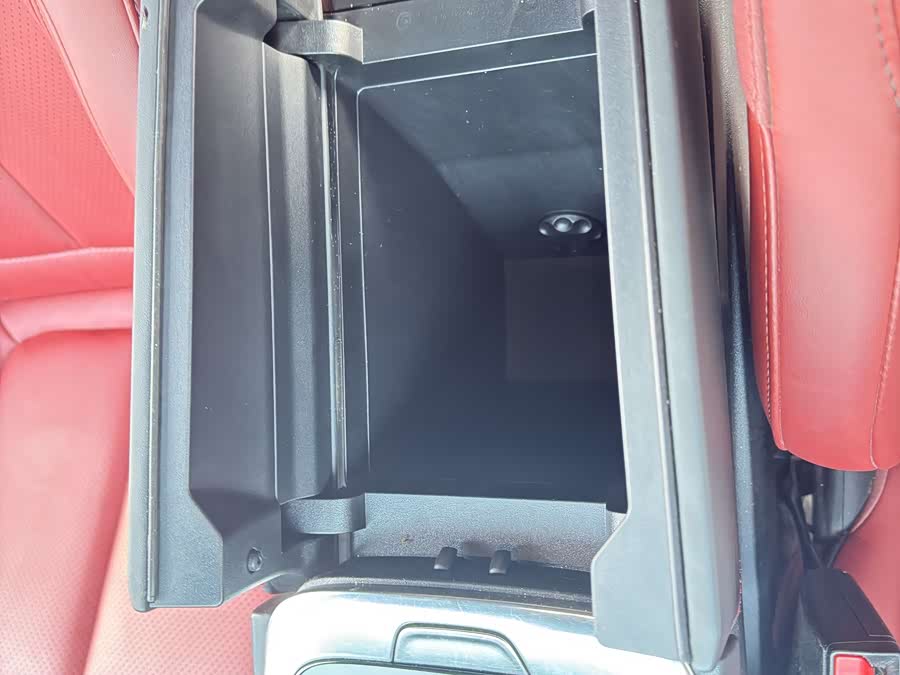 Forthing T5 EVO 2022 #32 Forthing T5 EVO 2022 car image #32