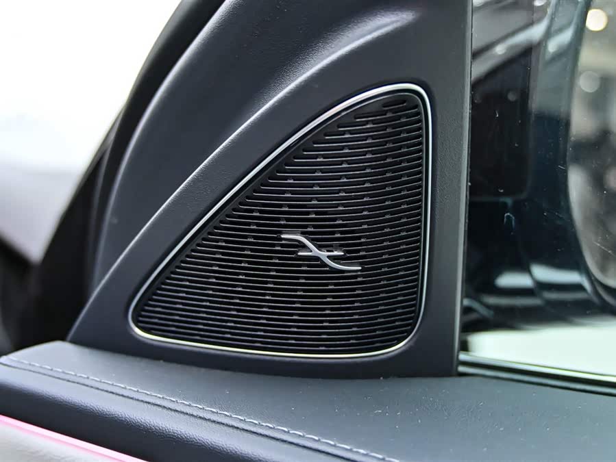 Mercedes-Benz E Class 2023 car image #32