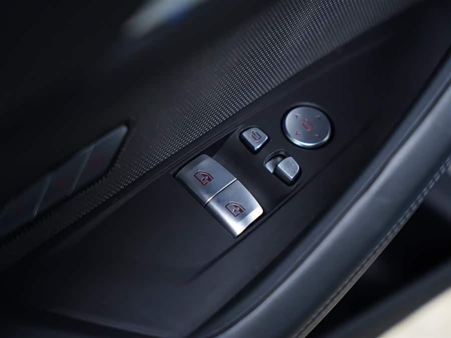 BMW M4 2024 imagem de carro #32