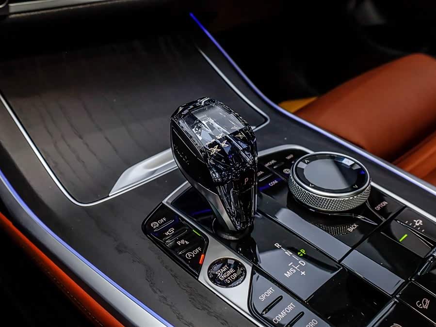 BMW X7 2022 immagine di auto #32