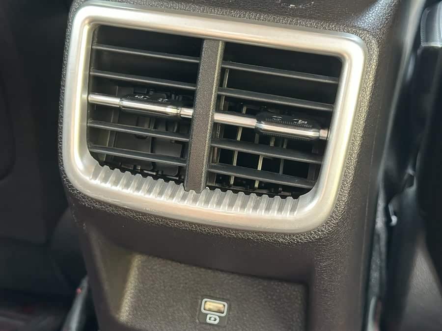 Kia K5 2020 imagem de carro #32