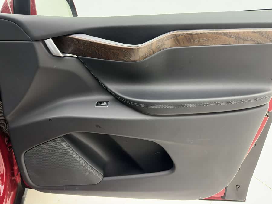 特斯拉 Model X 2018 汽车图片 #32