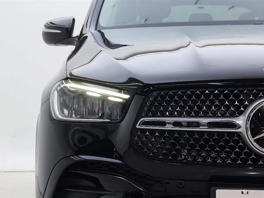 Mercedes-Benz GLE Class 2024 car image #32