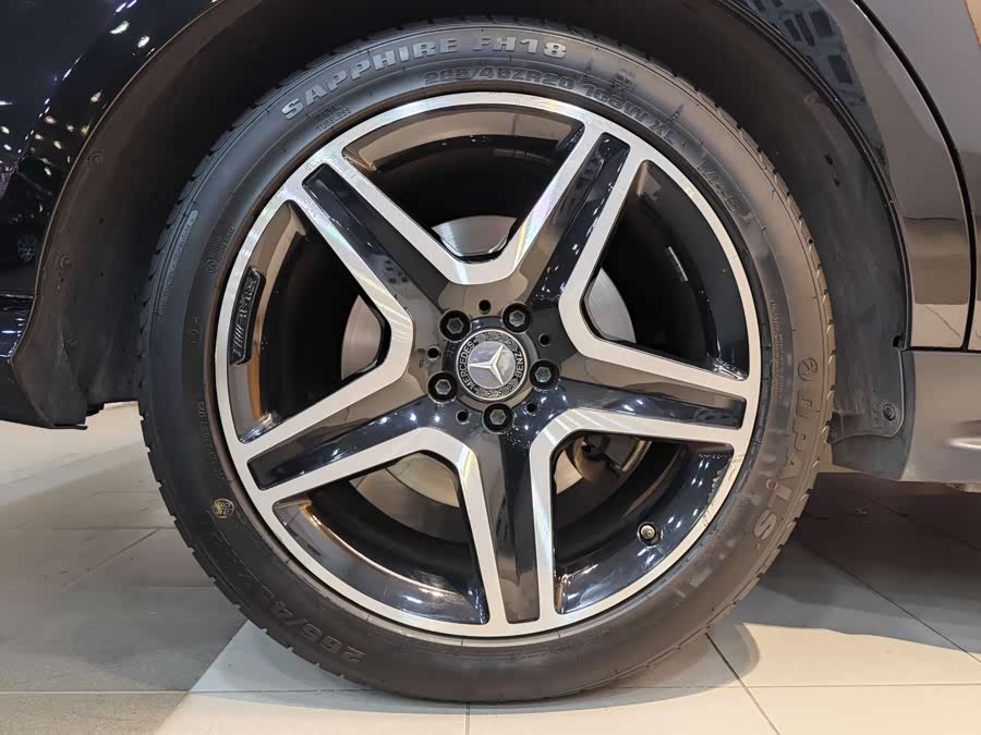 Mercedes-Benz GLE Class 2016 car image #32