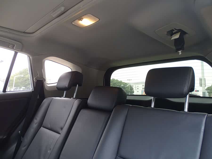 Toyota RAV4 2015 car image #32