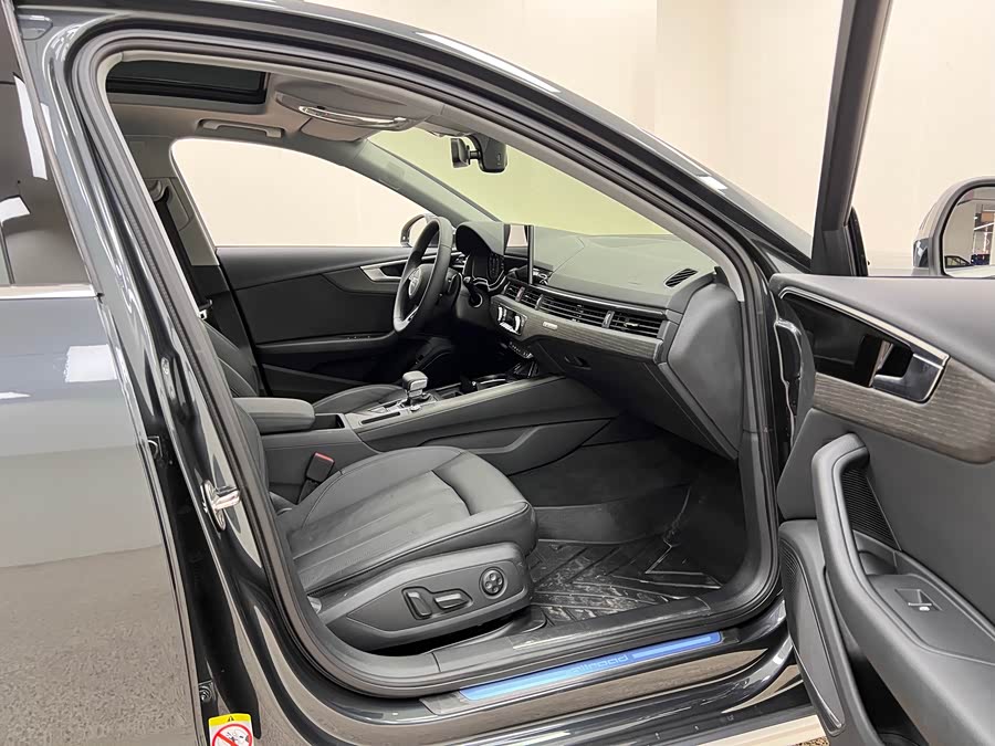 Audi A4 (Imported) 2023 imagem de carro #32