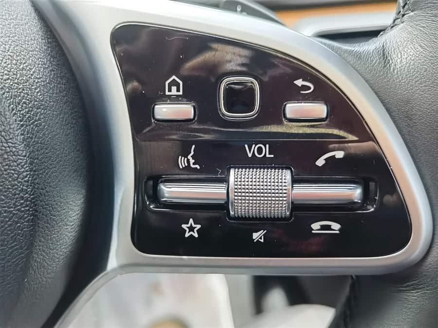 Mercedes-Benz GLE Class New Energy 2021 car image #32