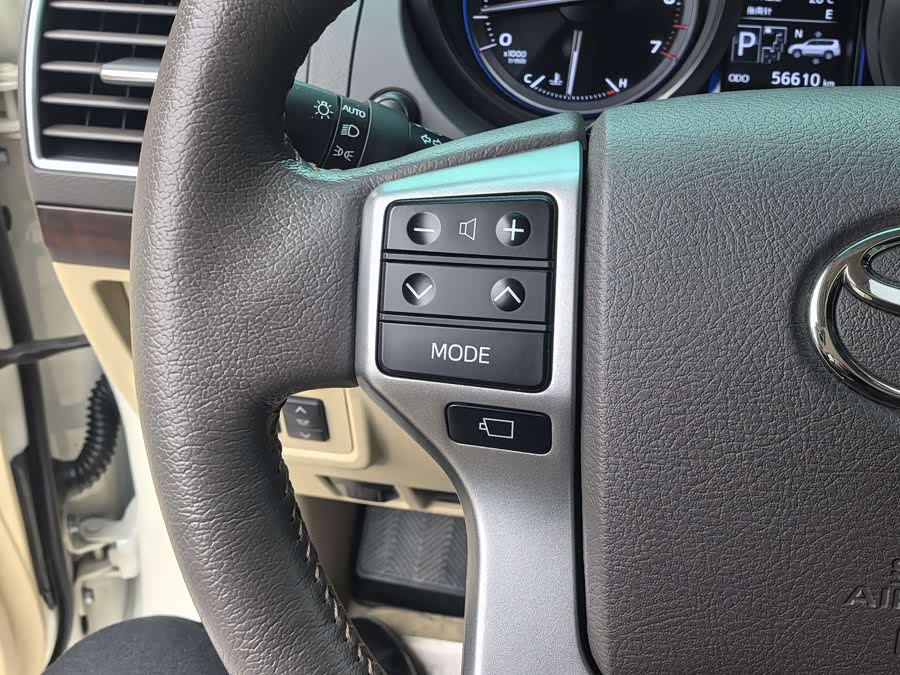 Toyota Land Cruiser Prado 2017 #32 Toyota Land Cruiser Prado 2017 car image #32