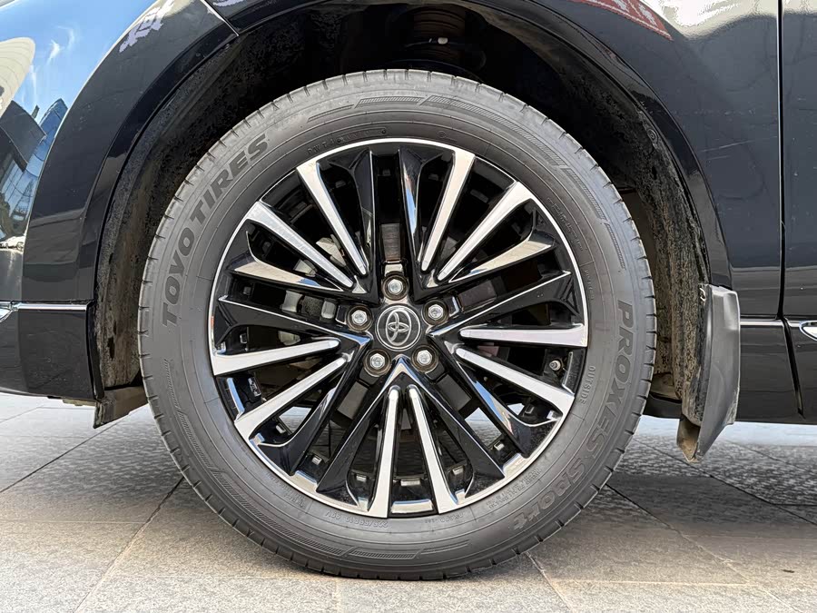 Toyota Venza 2023 immagine di auto #32