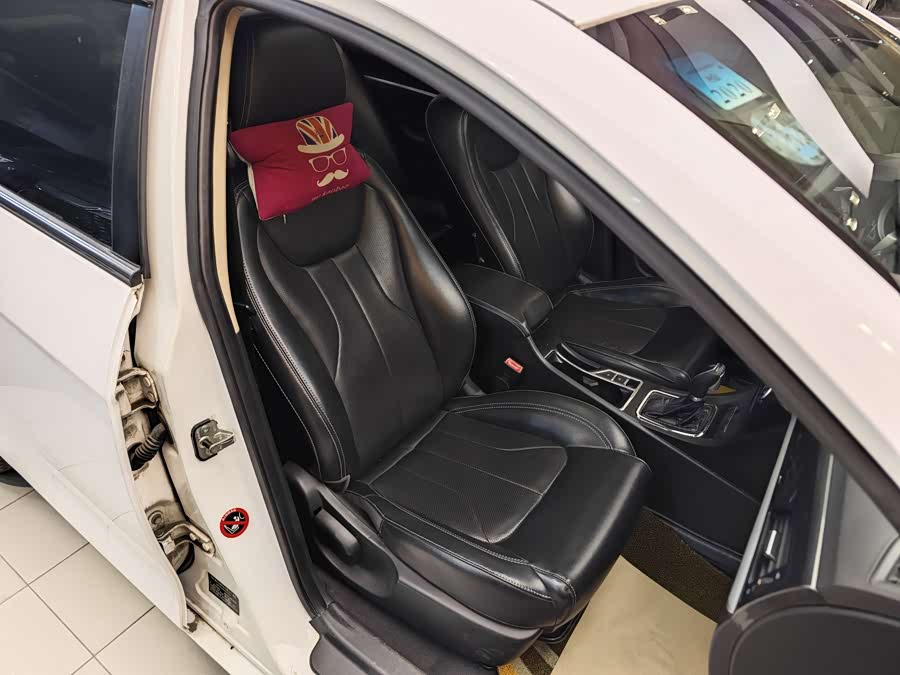 GEELY Emgrand 2016 #32 GEELY Emgrand 2016 car image #32