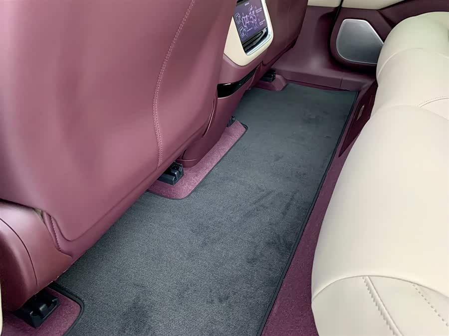 MI YU7 2025 car image #32