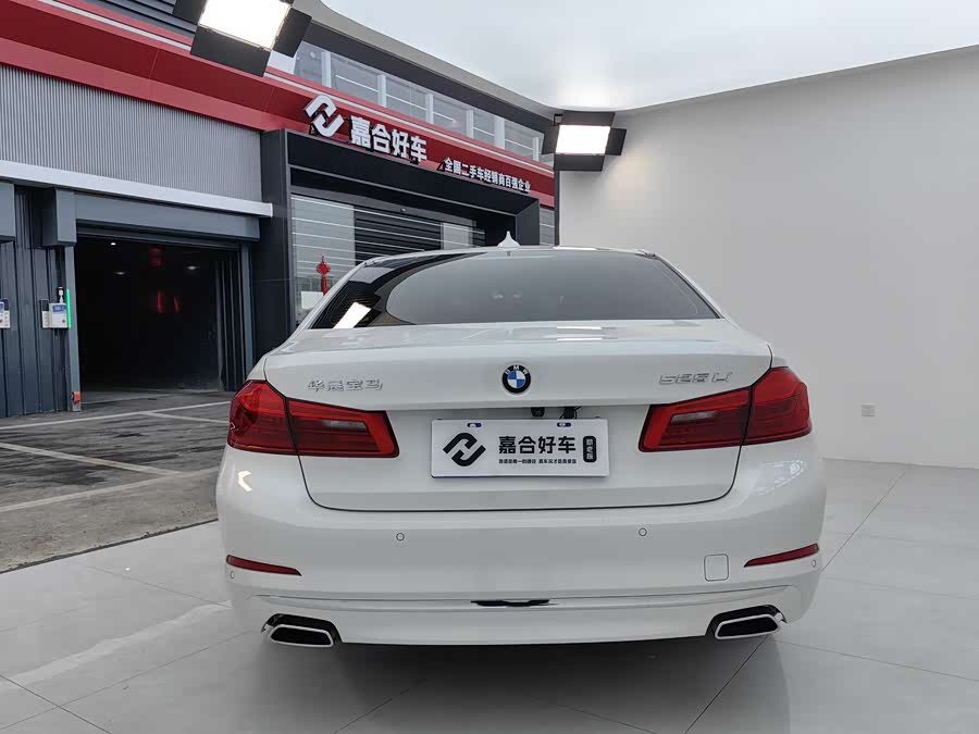 BMW 5 Series 2019 #32 BMW 5 Series 2019 car image #32