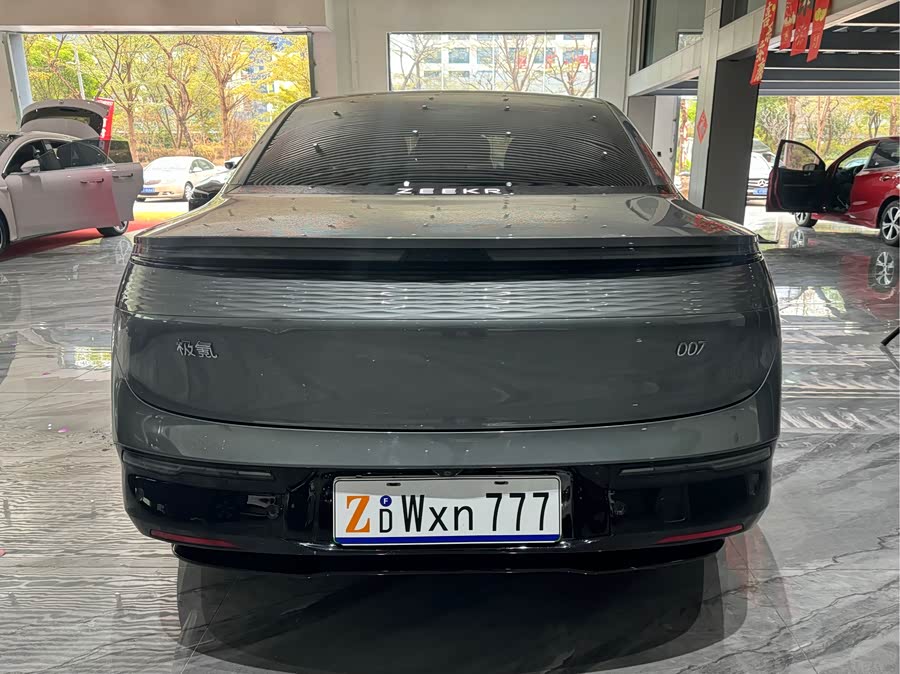 极氪 极氪007 2024 汽车图片 #32