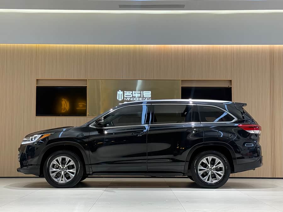 Toyota Highlander 2021 #32 Toyota Highlander 2021 car image #32