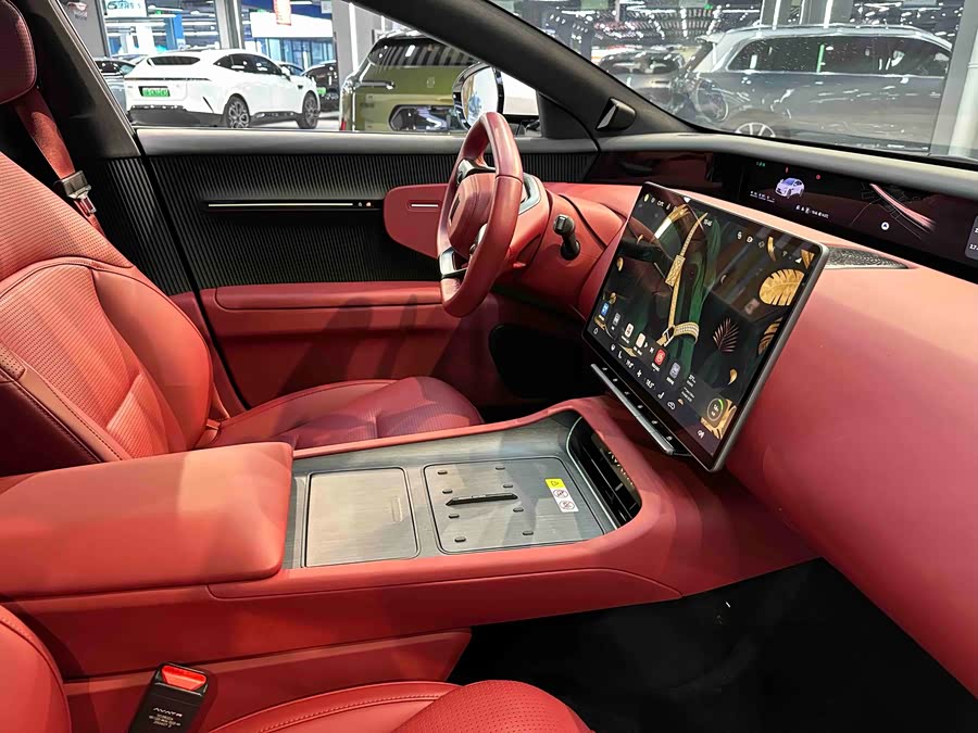 Avatr 12 2025 car image #32