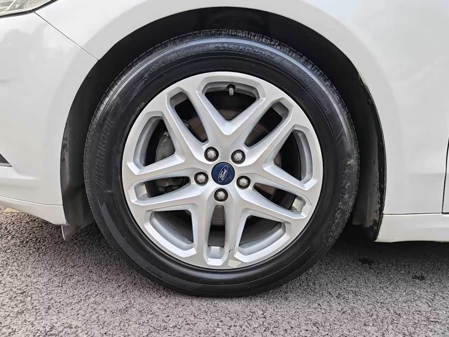 Ford Mondeo 2016 صورة سيارة #32