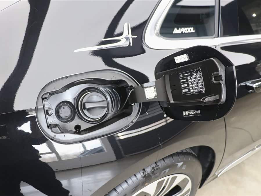 Mercedes-Benz E Class 2025 car image #32