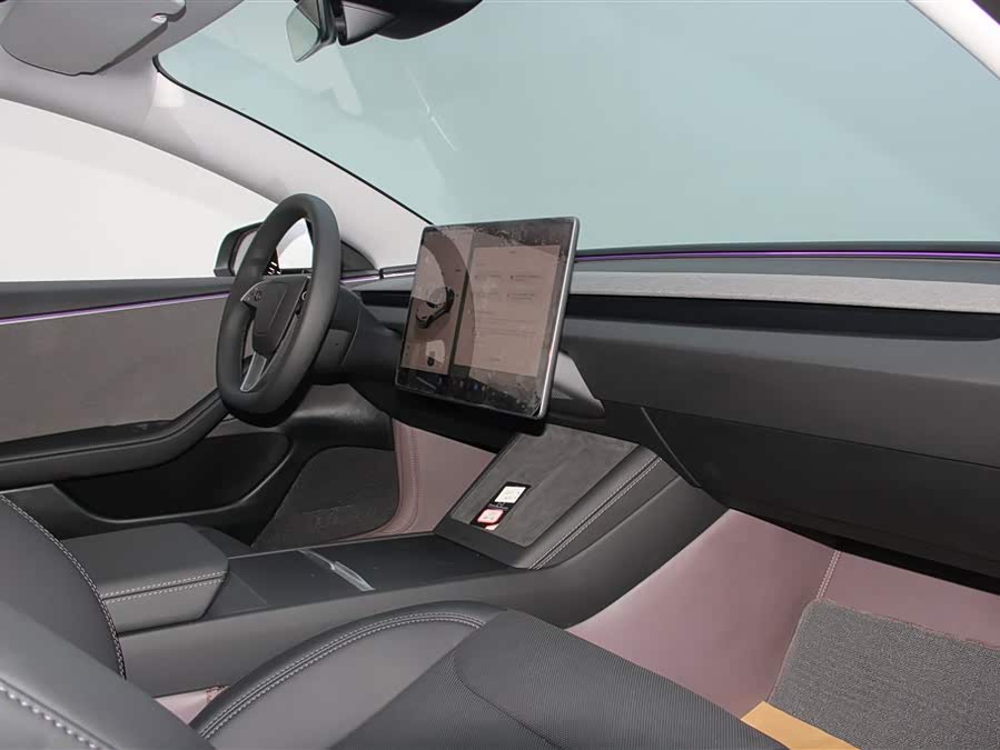 特斯拉 Model 3 2025 汽车图片 #32