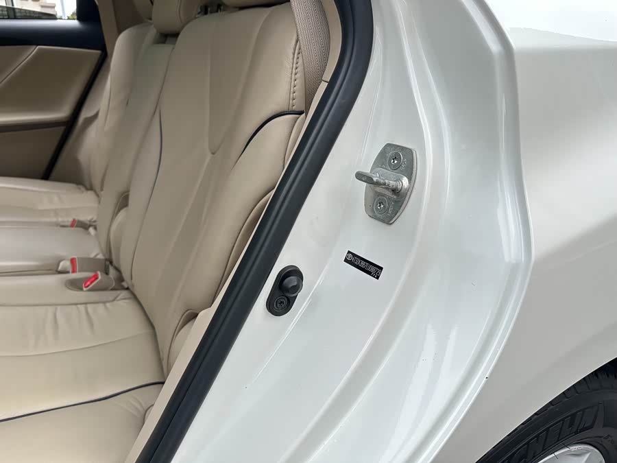 Toyota 2014 car image #32