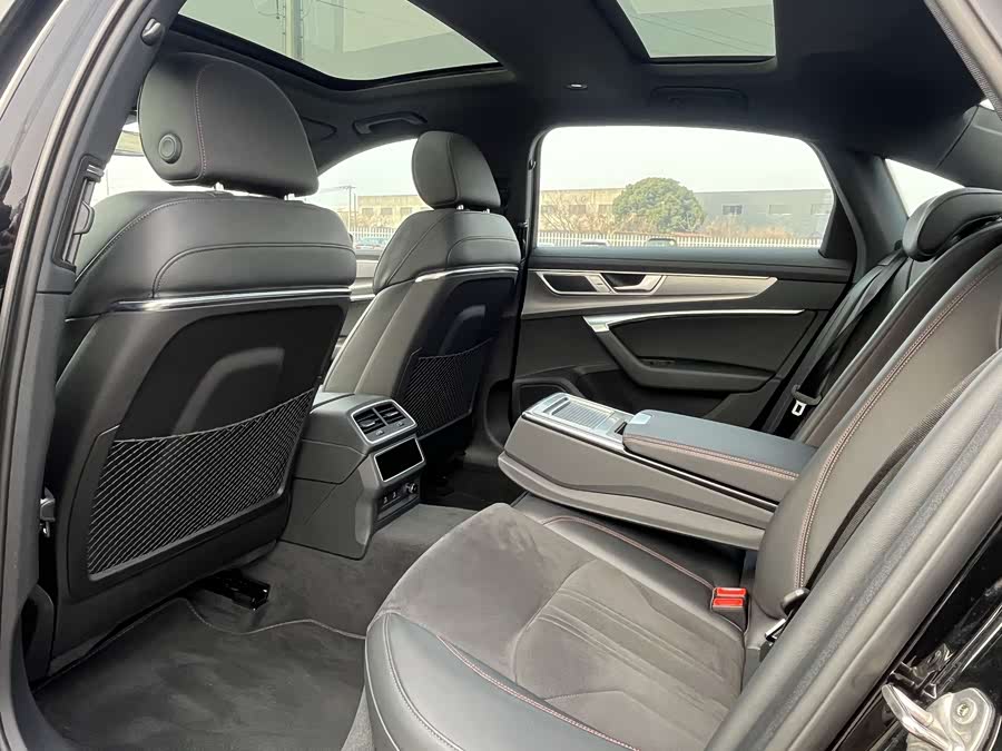 Audi A6L 2024 car image #32