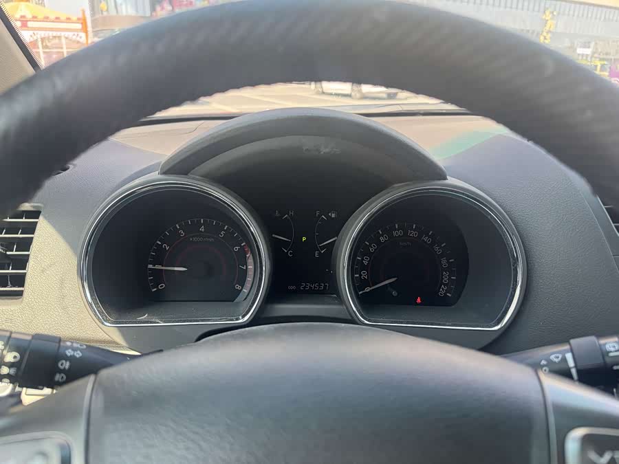 丰田 汉兰达 2010 汽车图片 #32