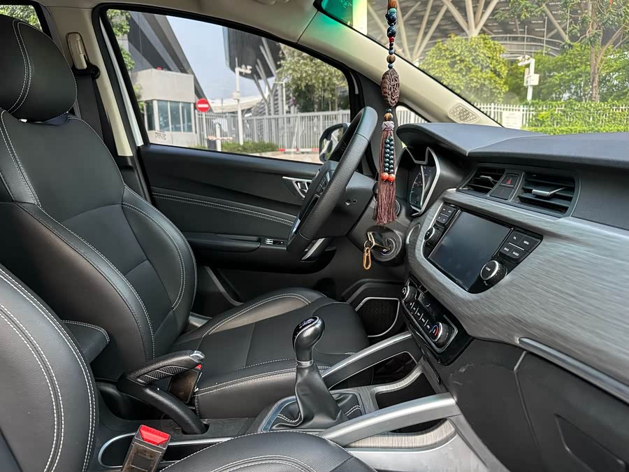 GEELY Vision X3 2018 image de voiture #32