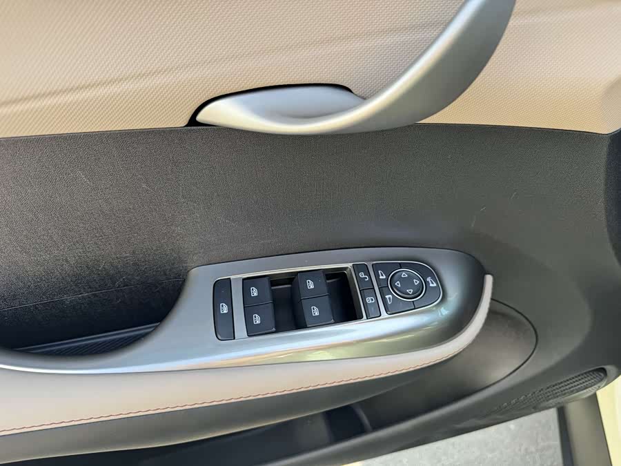 BYD Dolphin 2025 صورة سيارة #32