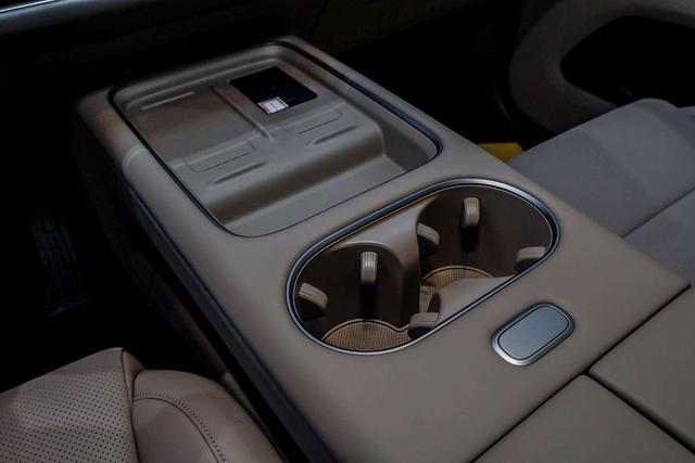 理想汽车 理想i6 2025 汽车图片 #32