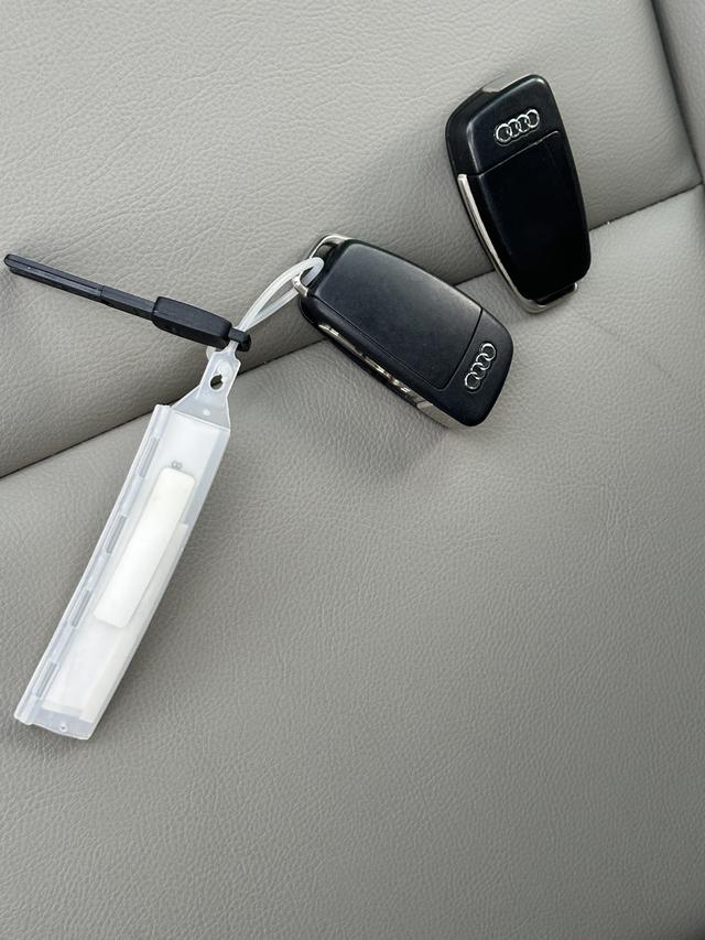 Audi A4 2007 car image #32