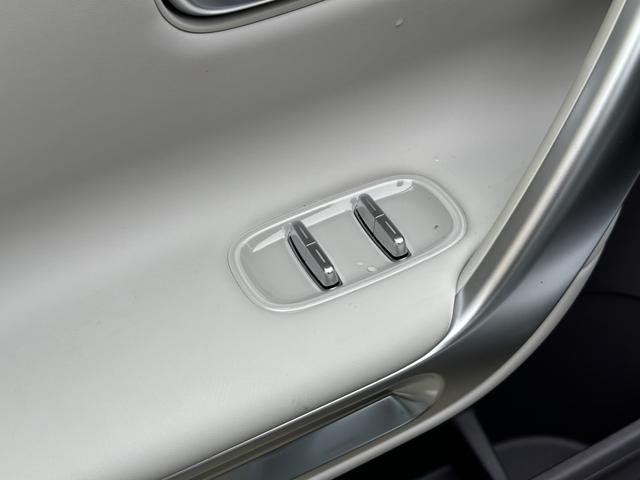 零跑汽车 零跑B01 2025 汽车图片 #32