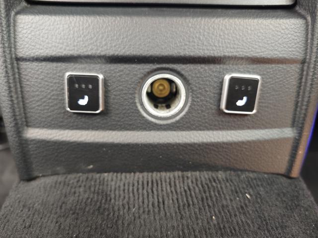 BMW i5 M60 2015 #32 BMW i5 M60 2015 car image #32