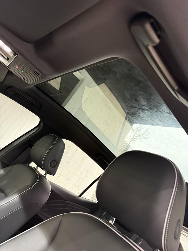 Volkswagen ID.3 2024 car image #32