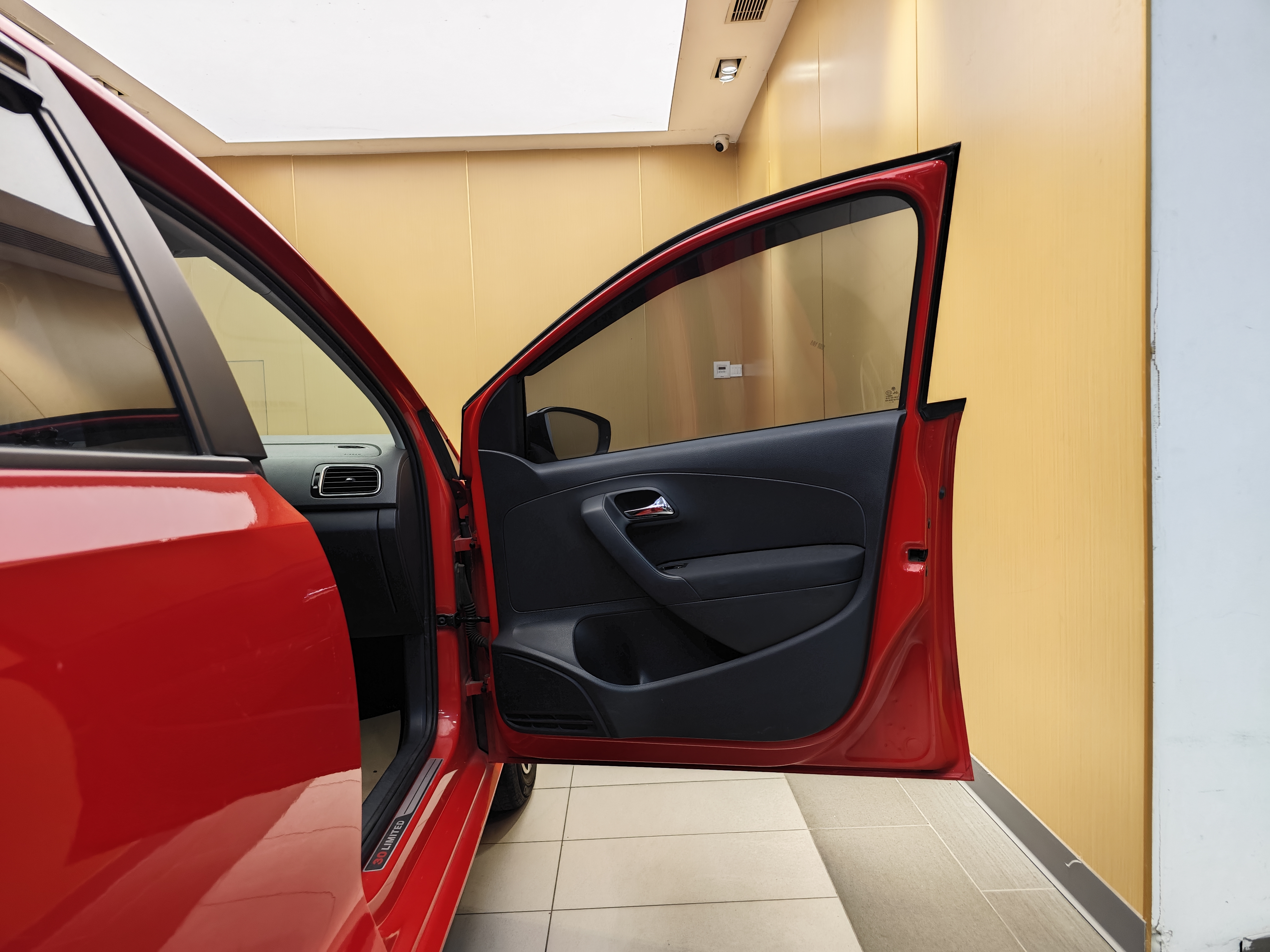 Volkswagen Polo 2015 #32 Volkswagen Polo 2015 car image #32