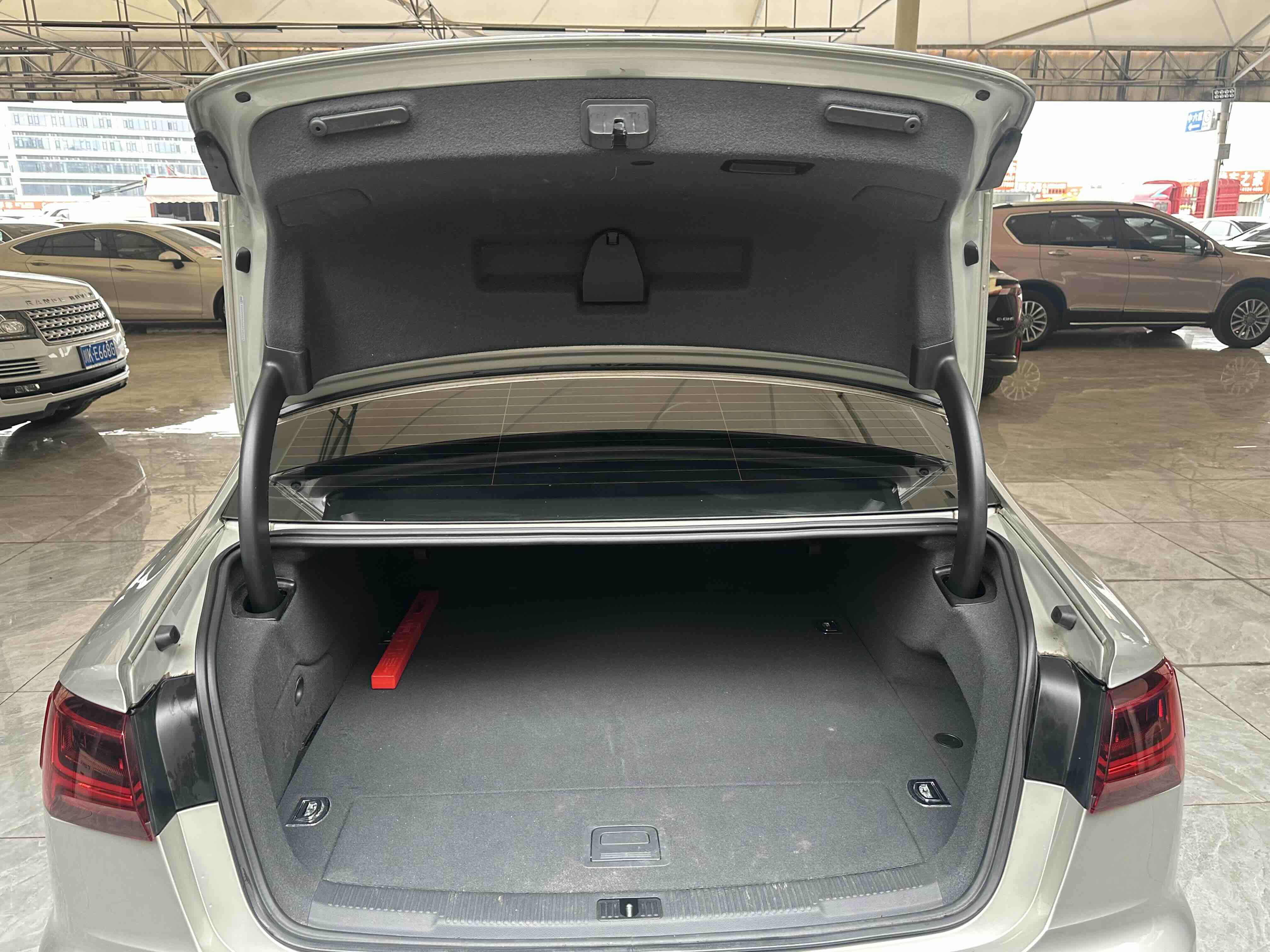 Audi A6L New Energy 2017 car image #32