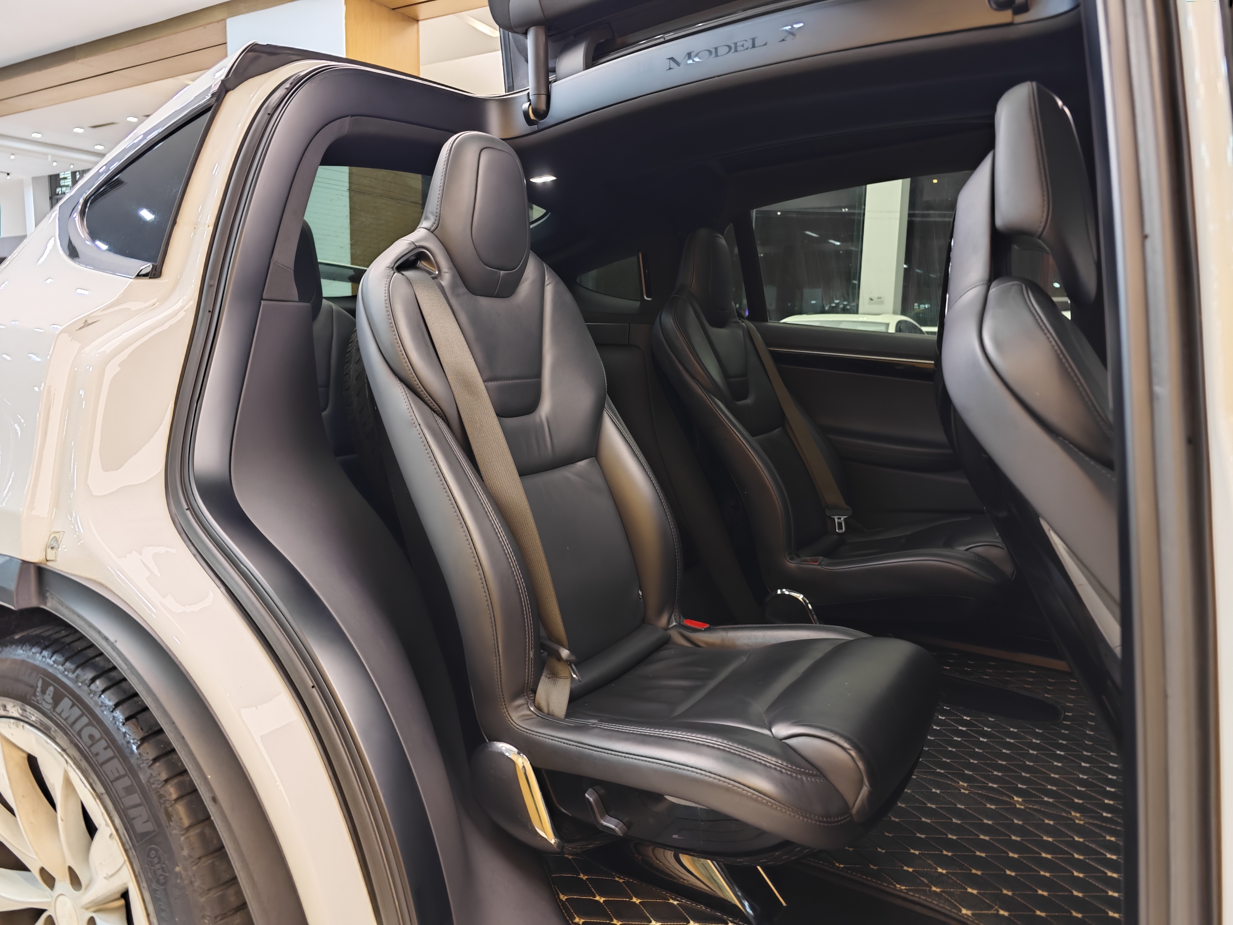 特斯拉 Model X 2017 汽车图片 #32