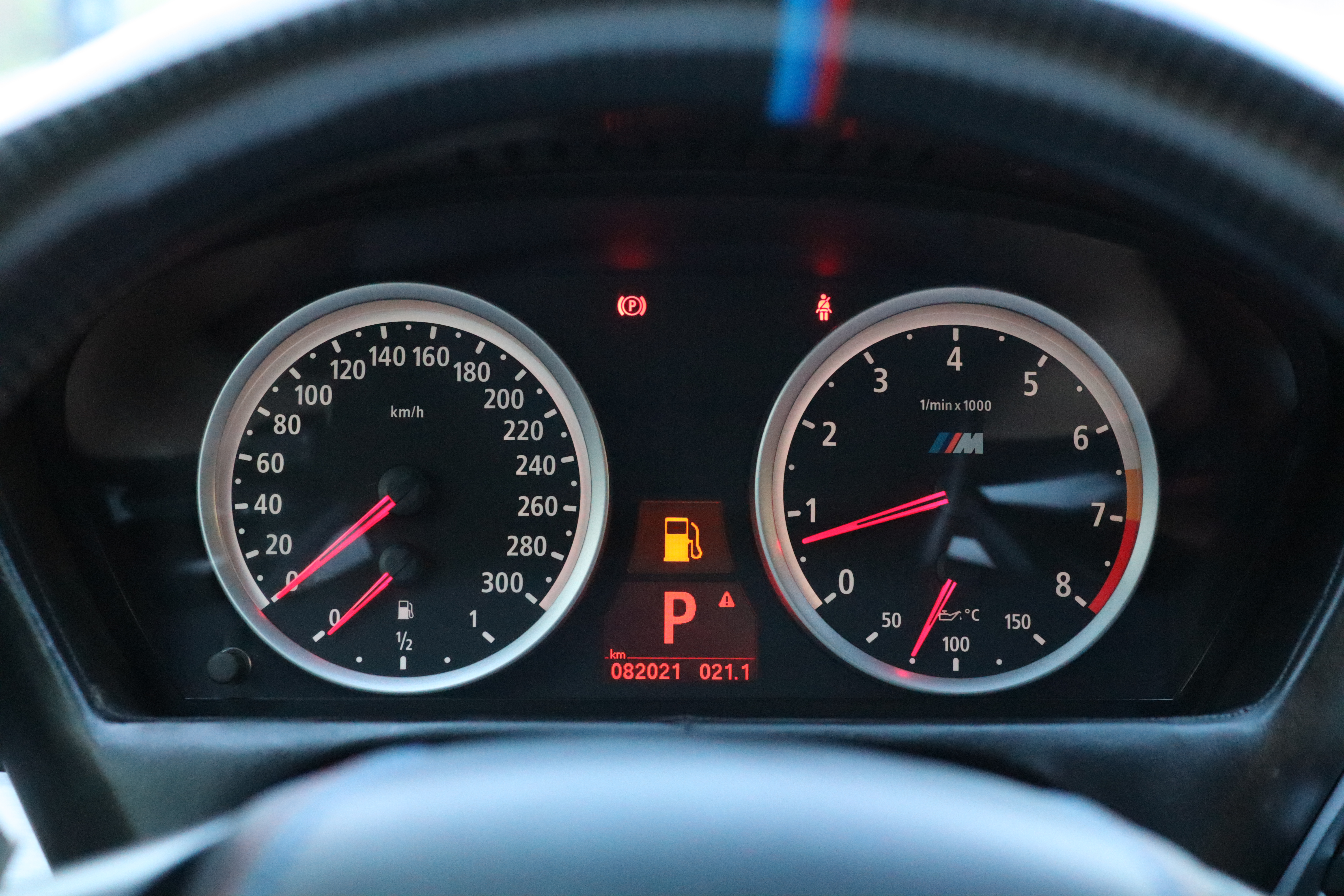 BMW X6 2012 car image #32