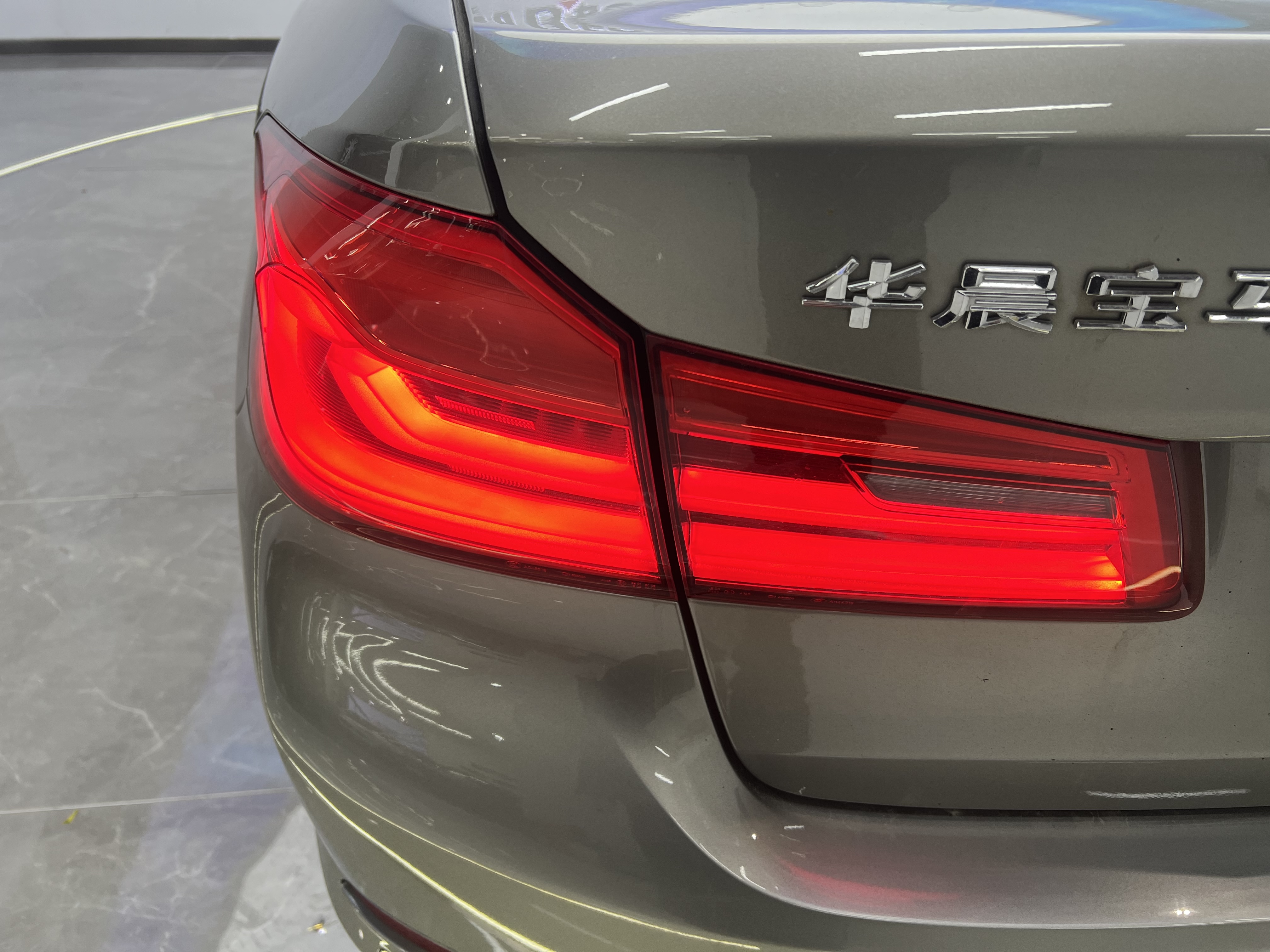 BMW 5 Series 2019 #32 BMW 5 Series 2019 immagine di auto #32