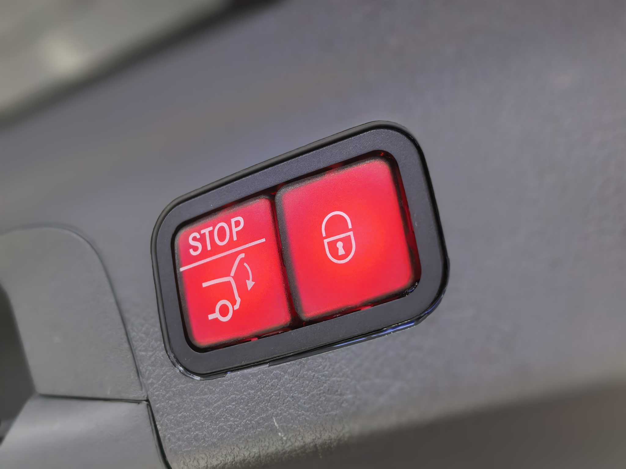 Mercedes-Benz GLE Class 2020 car image #32