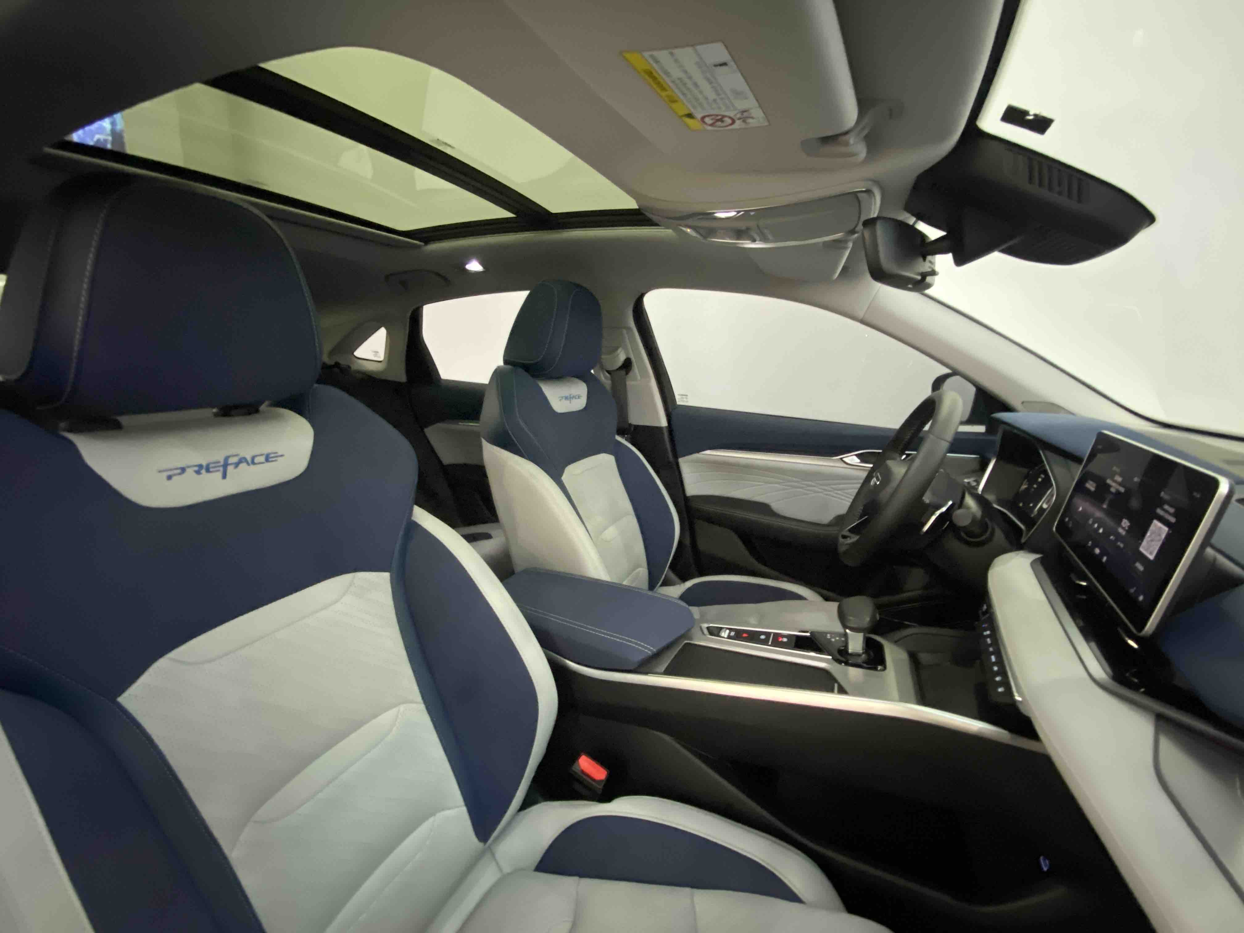 Preface 2022 #32 Preface 2022 immagine di auto #32