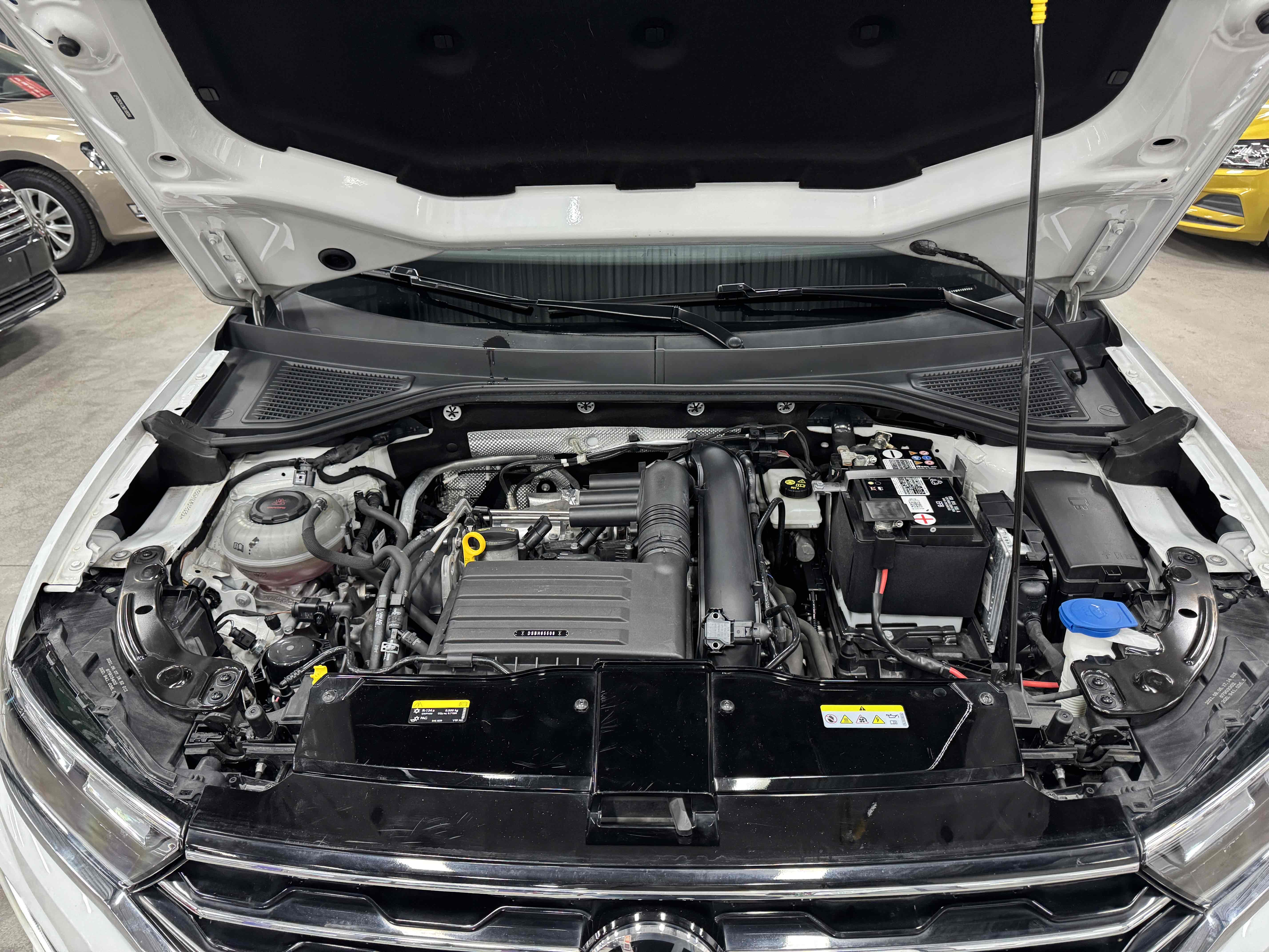 Volkswagen T-Roc 2022 #32 Volkswagen T-Roc 2022 car image #32