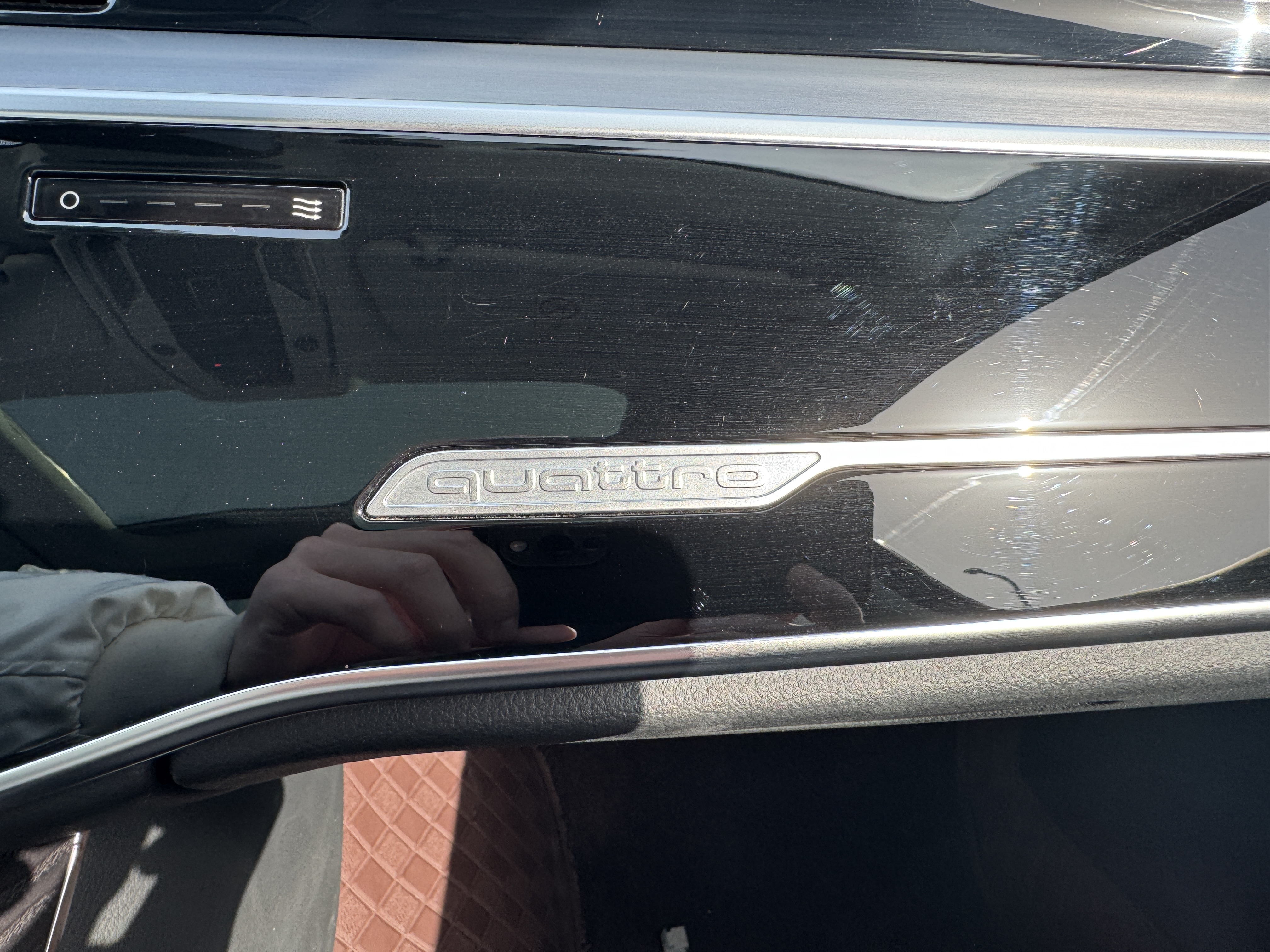 Audi A8 2022 car image #32