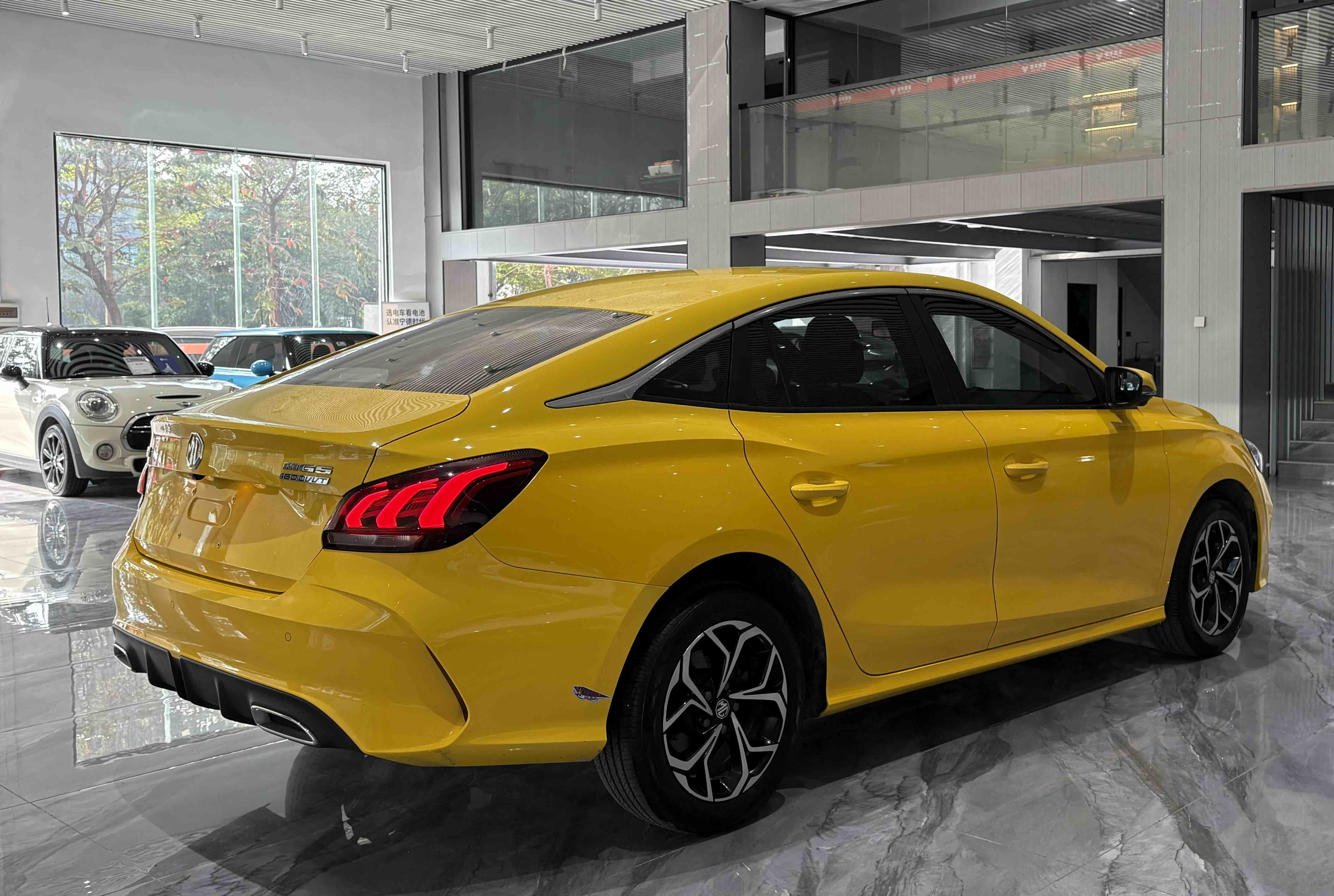 MG 5 2022 immagine di auto #32