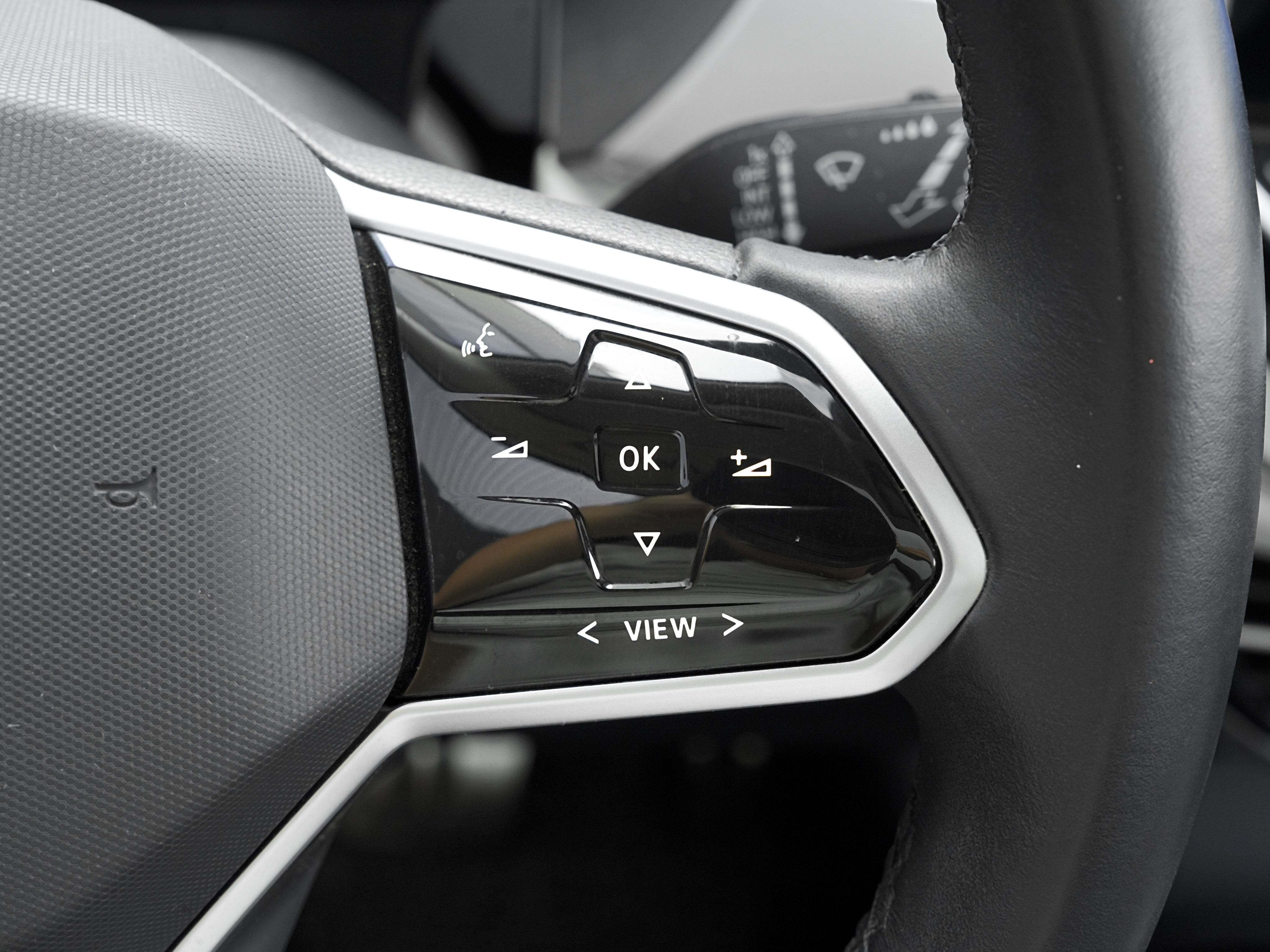 Volkswagen ID.6 Crozz 2023 #32 Volkswagen ID.6 Crozz 2023 car image #32