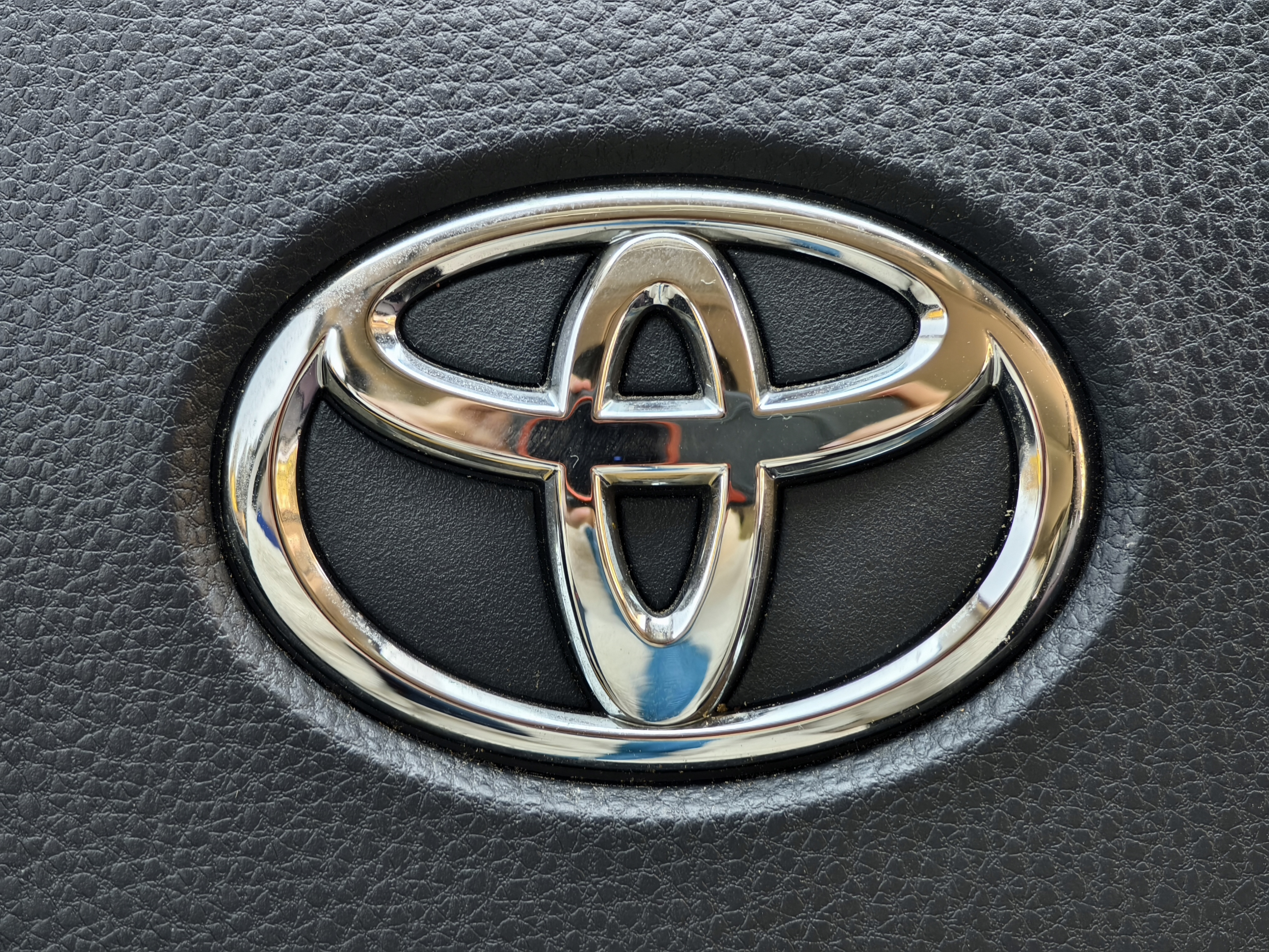 Toyota RAV4 Hybird E+ 2022 immagine di auto #32