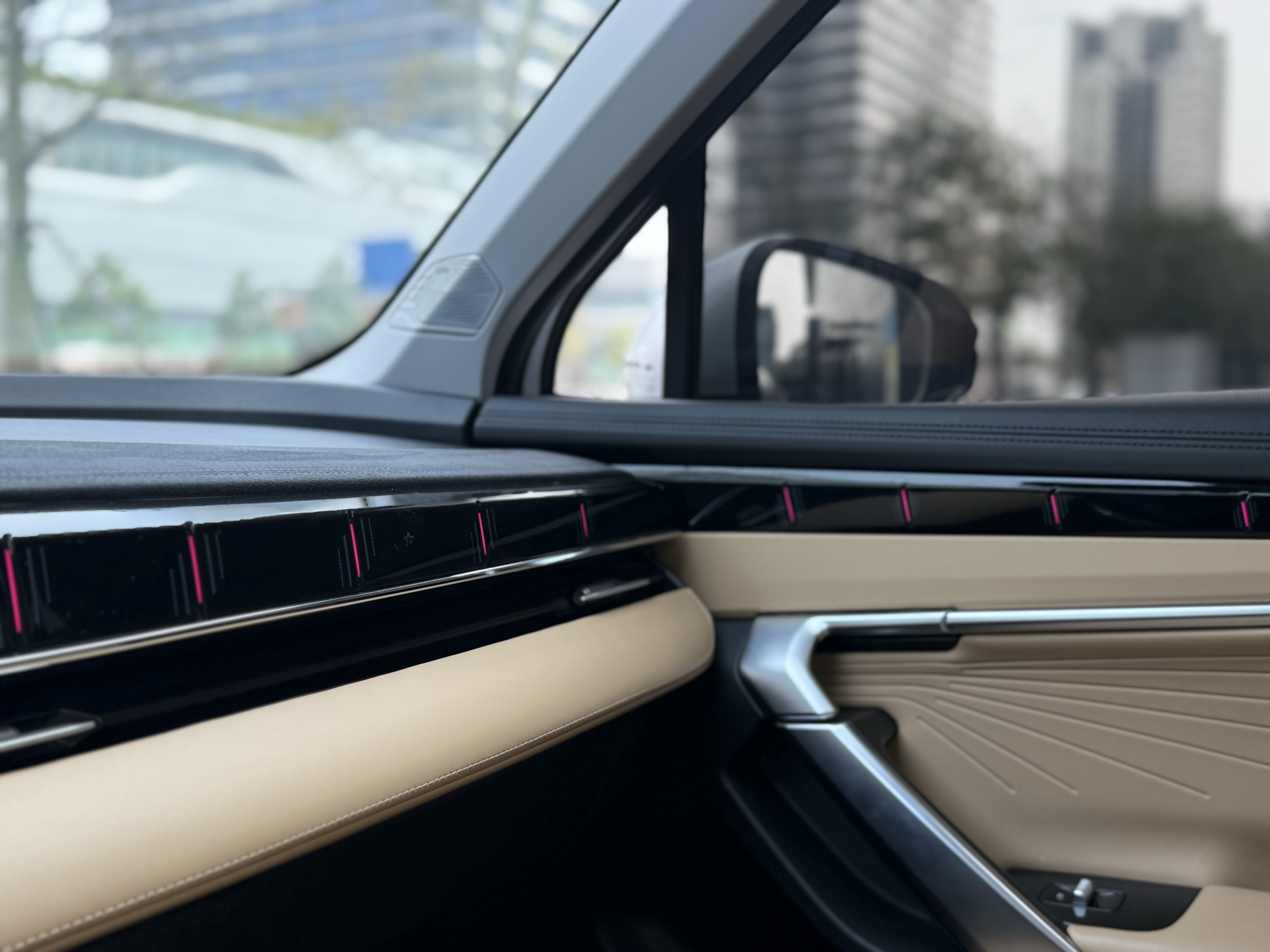 GEELY Boyue L 2023 car image #32